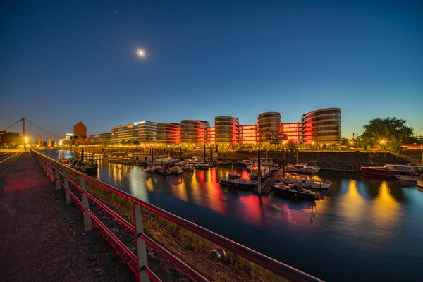 Foto-Wolff-Foto des Monats Juli 2020: Five Boats, Innenhafen Duisburg, von Jürgen Schmitz-Gillmann