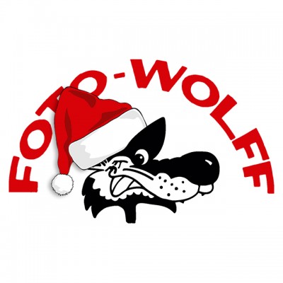 Foto-Wolff-Logo mit Nikolausmütze